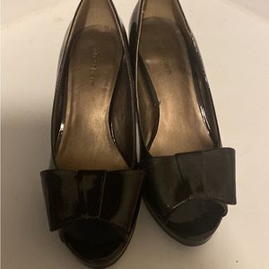 Dressbarn Black Toe Out Leather Heels